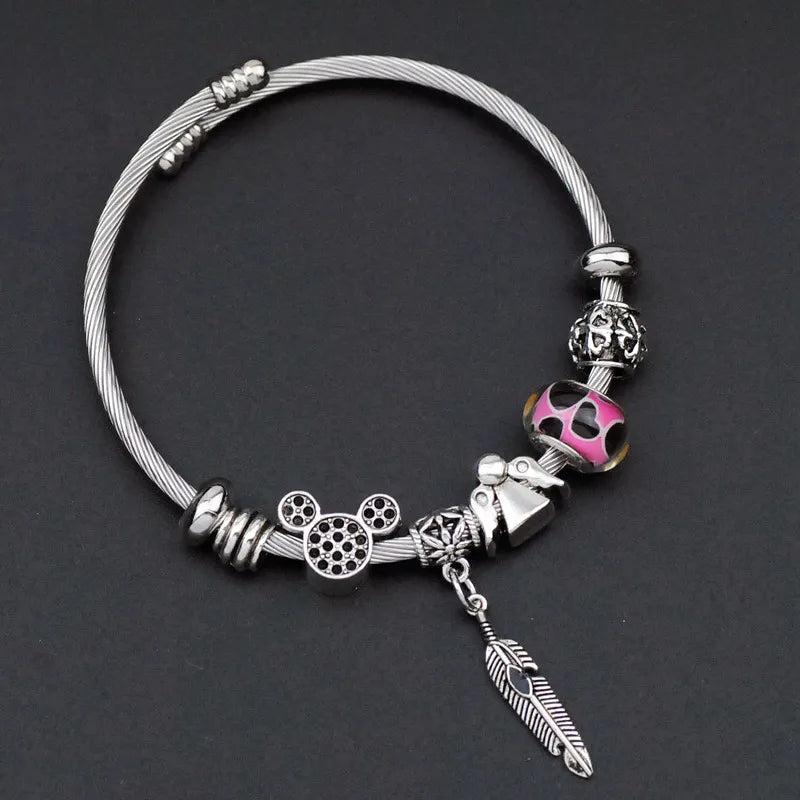 PULSERA TIPO PANDORA PLUMA – Daghidelivery